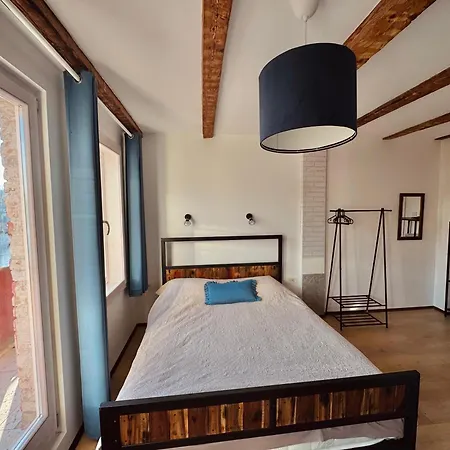 Apartment By The River Ni Exterior foto