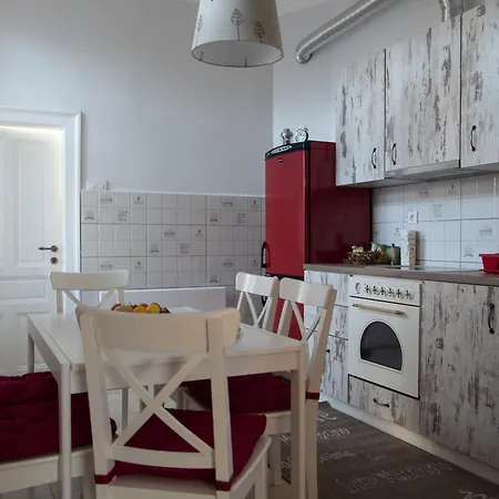 Apartment By The River Ni Exterior foto
