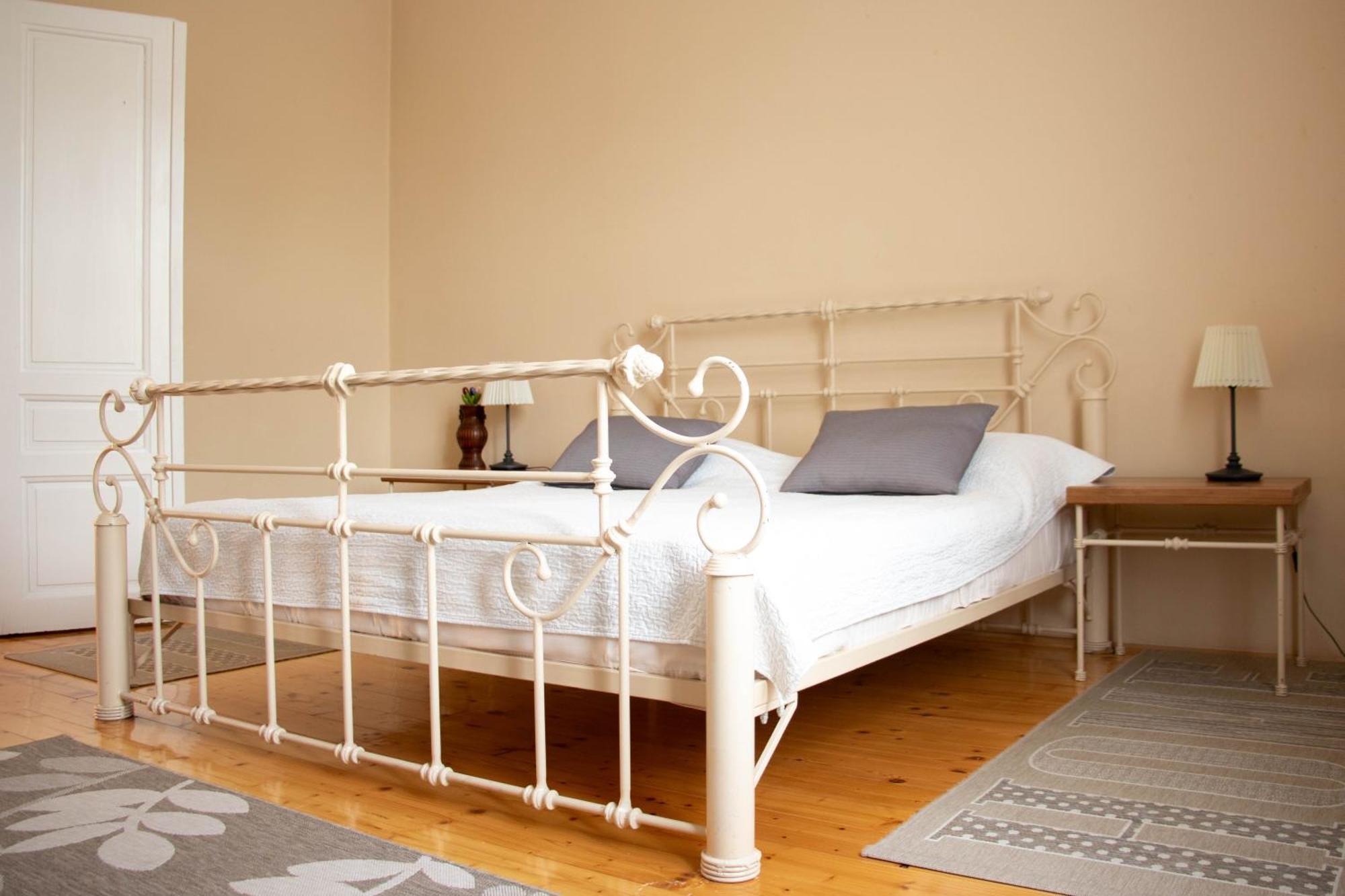 By The River Apartment Nis